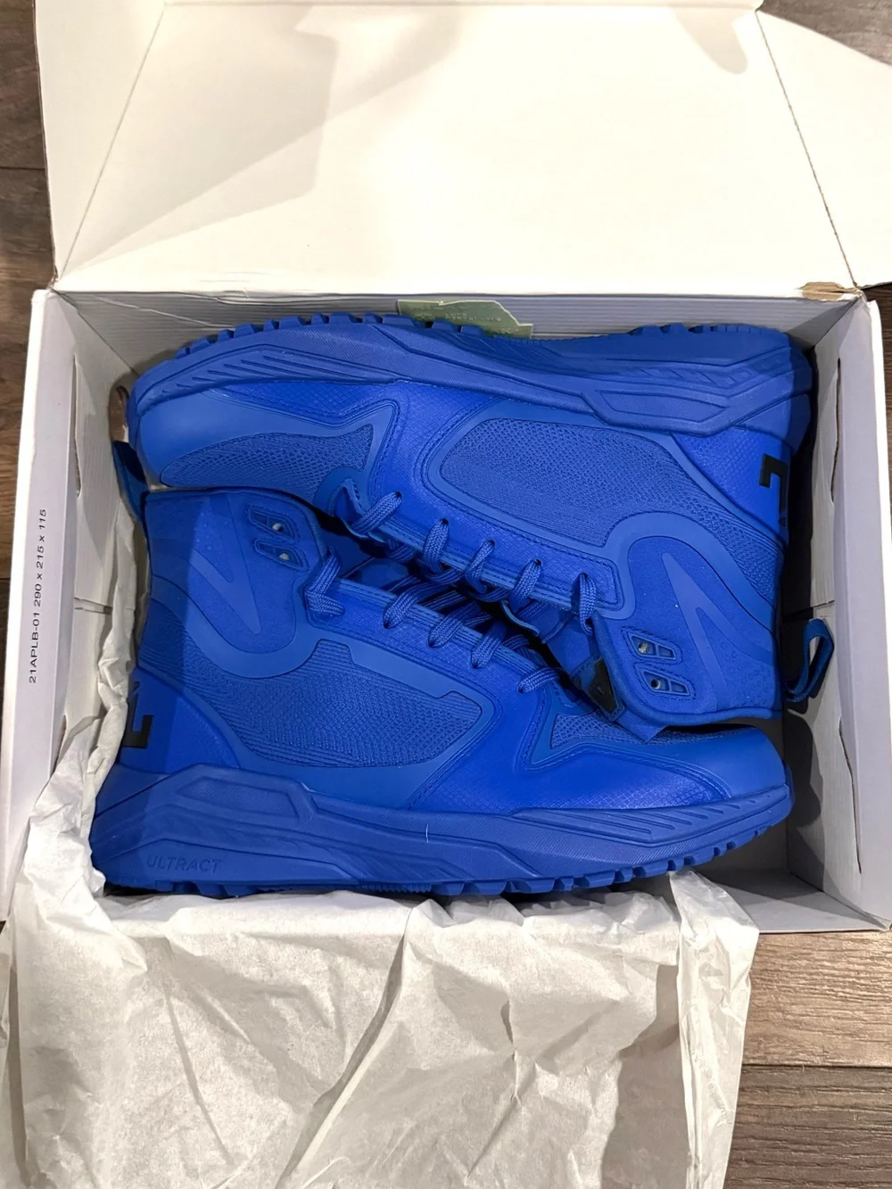 Athletic Propulsion Labs authentic apl